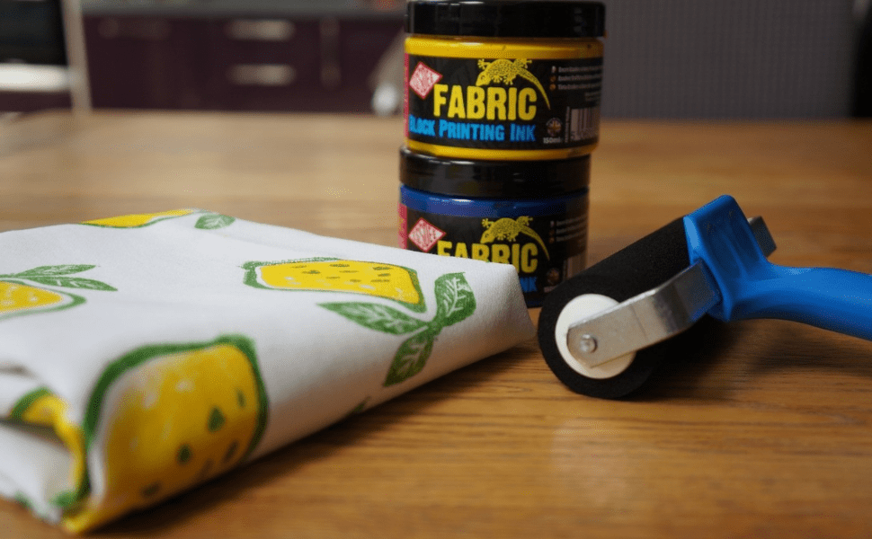 Linoprinting with fabric